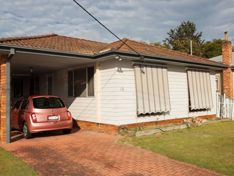 Photo - 19 Moore Street, Cessnock NSW 2325 - Image 11