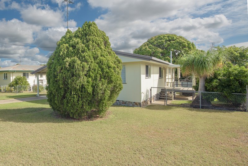 Photo - 19 Morley Street, West Gladstone QLD 4680 - Image 14