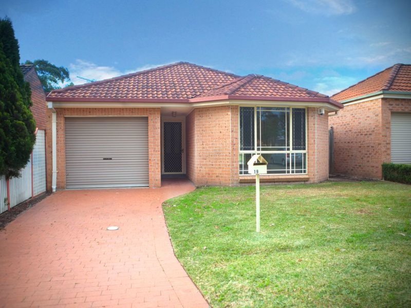 19 Morton Court, Wattle Grove NSW 2173