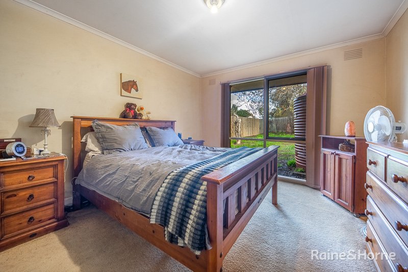 Photo - 19 Mounsey Court, Sunbury VIC 3429 - Image 8