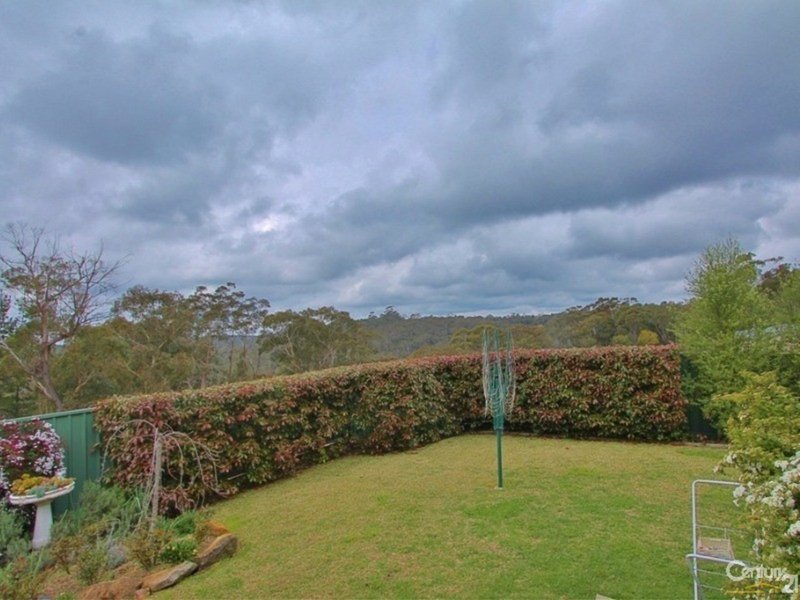 Photo - 19 Mount View Avenue, Hazelbrook NSW 2779 - Image 12