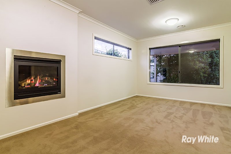 Photo - 19 Mundaring Drive, Cranbourne VIC 3977 - Image 4