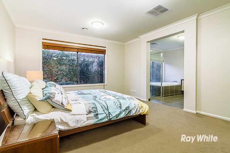 Photo - 19 Mundaring Drive, Cranbourne VIC 3977 - Image 5