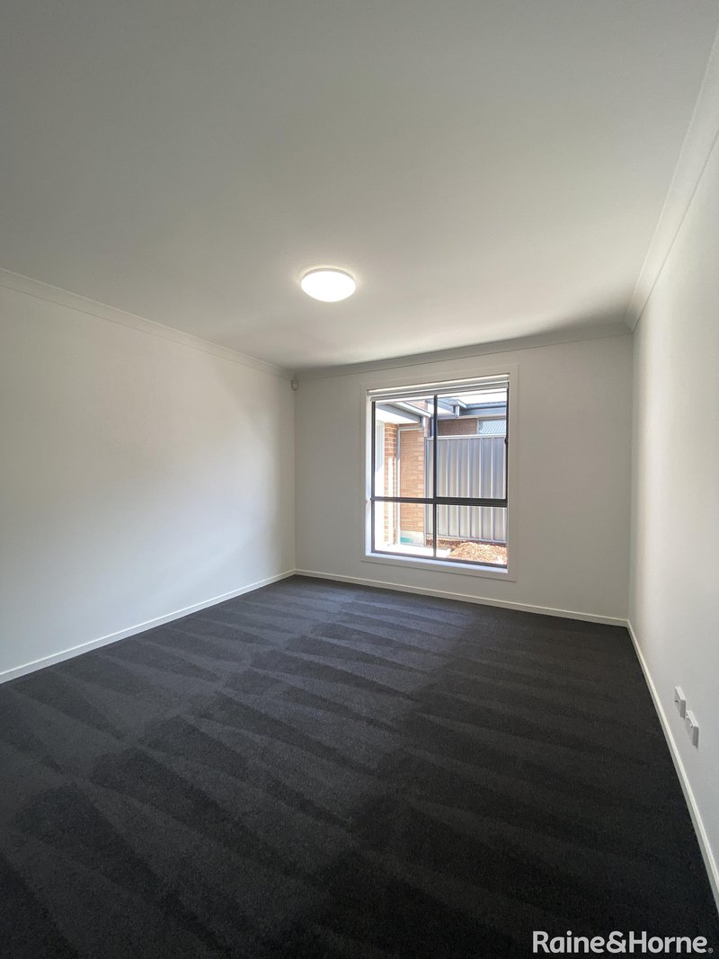 Photo - 19 Myrta Avenue, Andrews Farm SA 5114 - Image 6