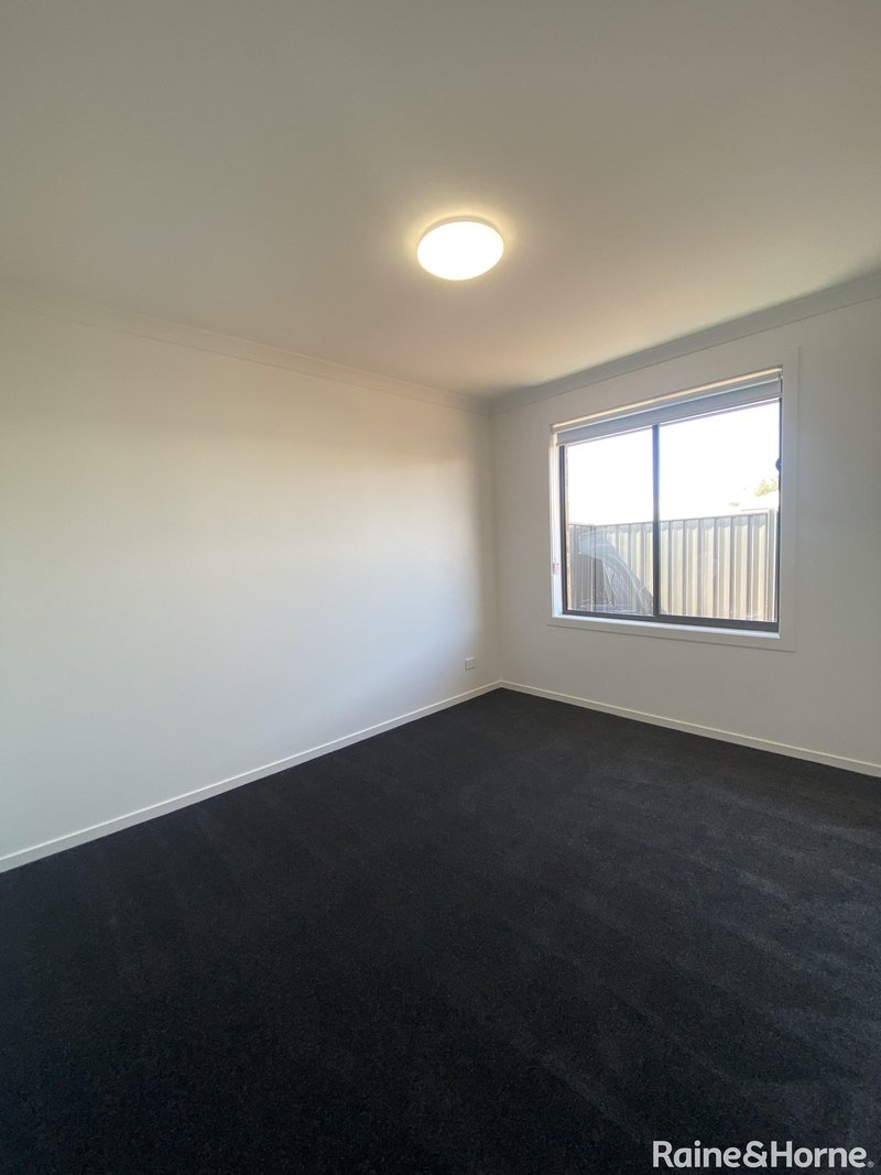 Photo - 19 Myrta Avenue, Andrews Farm SA 5114 - Image 9