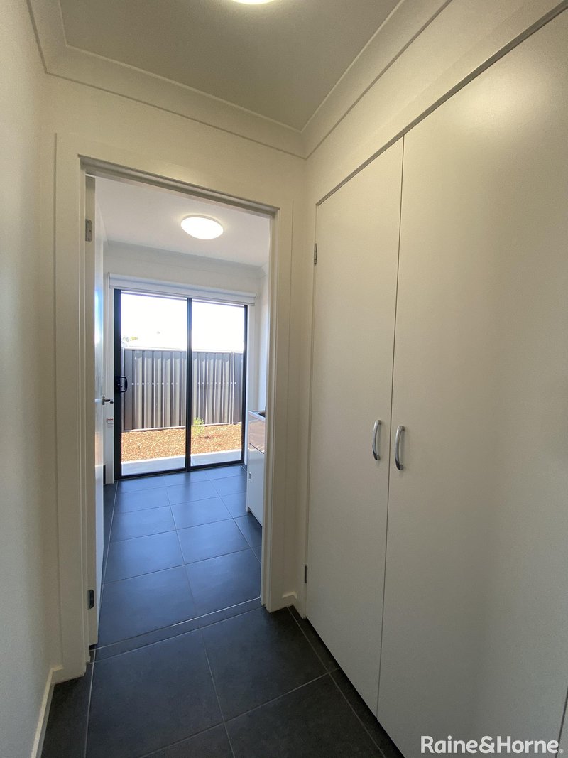 Photo - 19 Myrta Avenue, Andrews Farm SA 5114 - Image 11