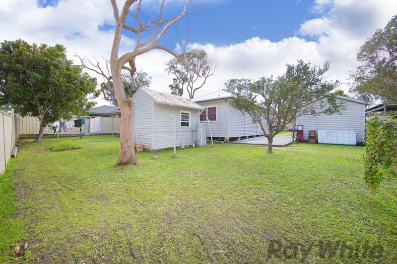 Photo - 19 Narambi Road, Buff Point NSW 2262 - Image 3