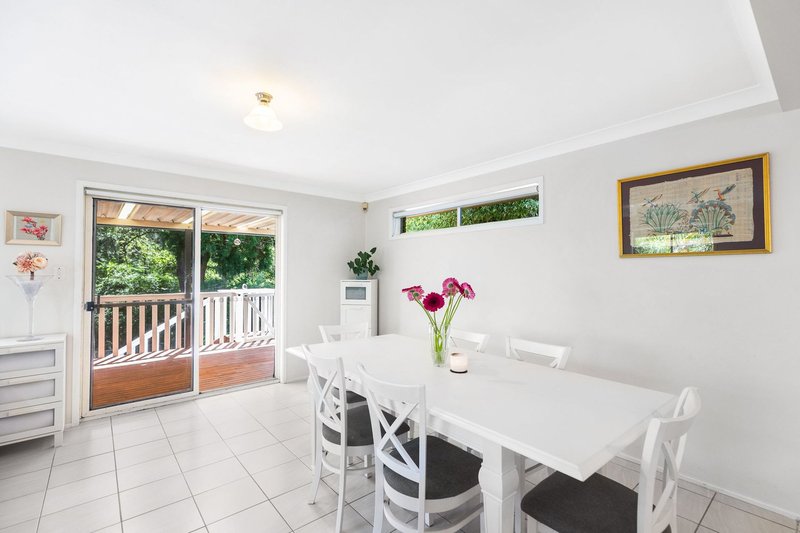 Photo - 19 Narrawa Avenue, Erina NSW 2250 - Image 4