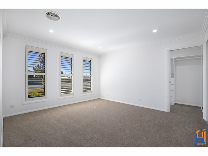 Photo - 19 Netherton Park Avenue, Armidale NSW 2350 - Image 8