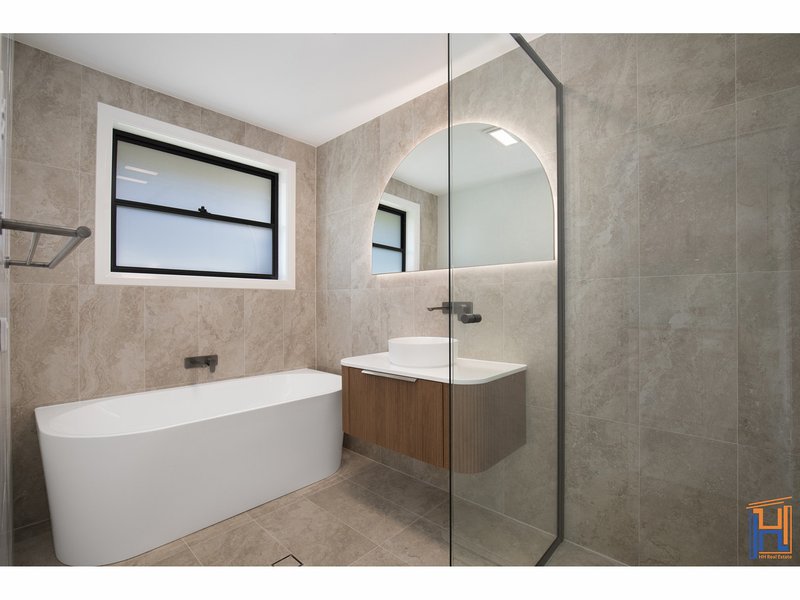 Photo - 19 Netherton Park Avenue, Armidale NSW 2350 - Image 11