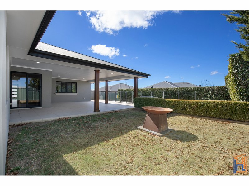 Photo - 19 Netherton Park Avenue, Armidale NSW 2350 - Image 13