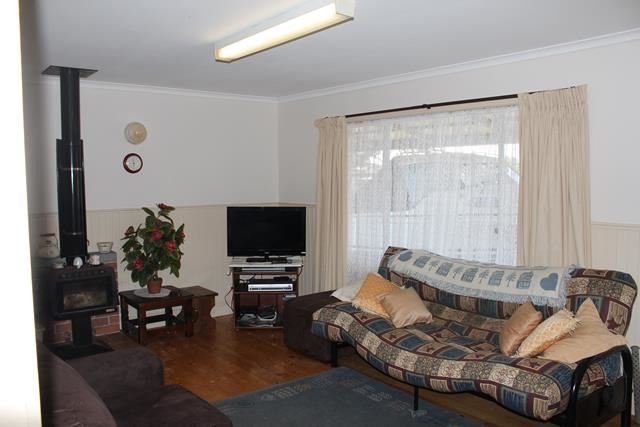 Photo - 19 Newhaven Crescent, Mcloughlins Beach VIC 3874 - Image 2