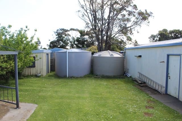 Photo - 19 Newhaven Crescent, Mcloughlins Beach VIC 3874 - Image 11