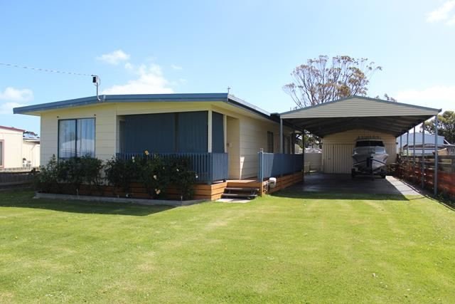 Photo - 19 Newhaven Crescent, Mcloughlins Beach VIC 3874 - Image 18