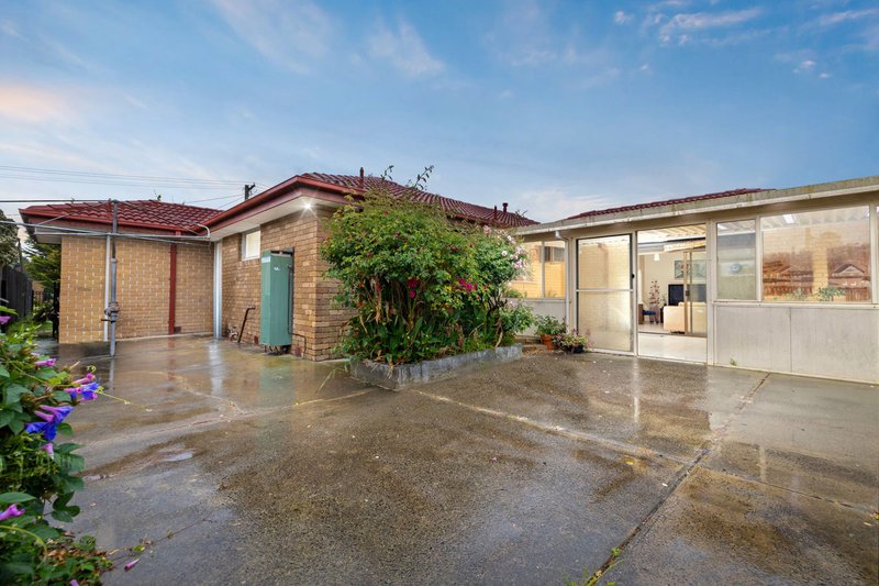 Photo - 19 Nicholas Street, Keysborough VIC 3173 - Image 14