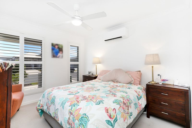 Photo - 19 Nicholas Street, Nirimba QLD 4551 - Image 10