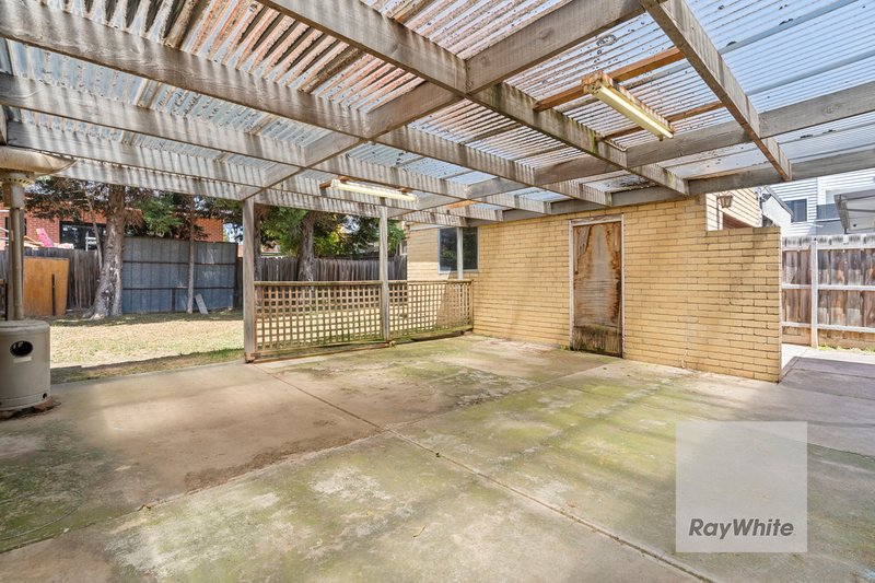 Photo - 19 Nickson Street, Bundoora VIC 3083 - Image 11