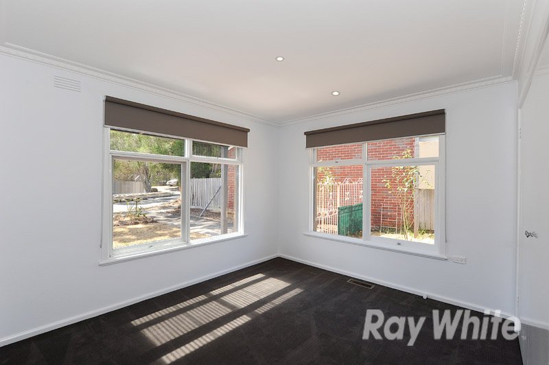 Photo - 1/9 Norfolk Avenue, Wantirna South VIC 3152 - Image 5