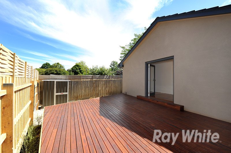 Photo - 1/9 Norfolk Avenue, Wantirna South VIC 3152 - Image 7