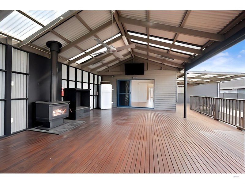 Photo - 19 Nott Street, Belmont VIC 3216 - Image 6