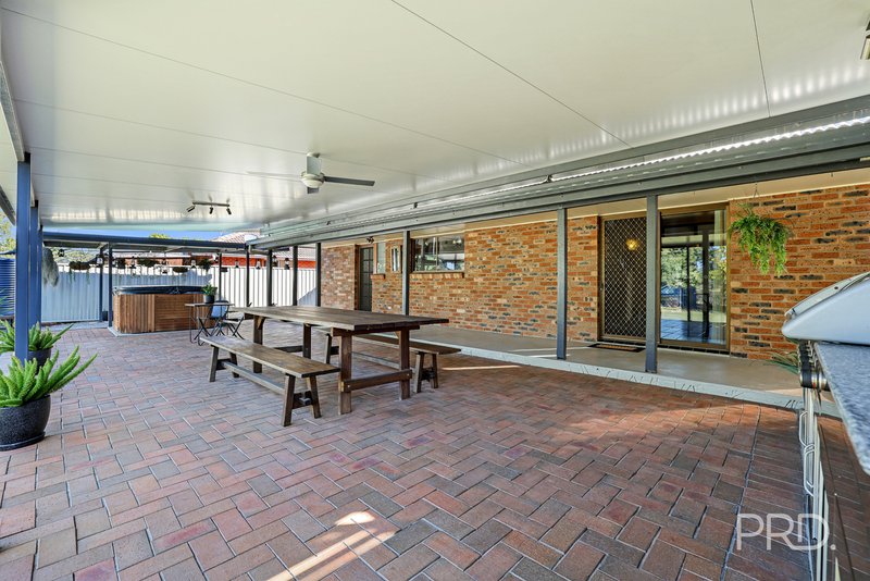 Photo - 19 Nowland Crescent, Tamworth NSW 2340 - Image 25