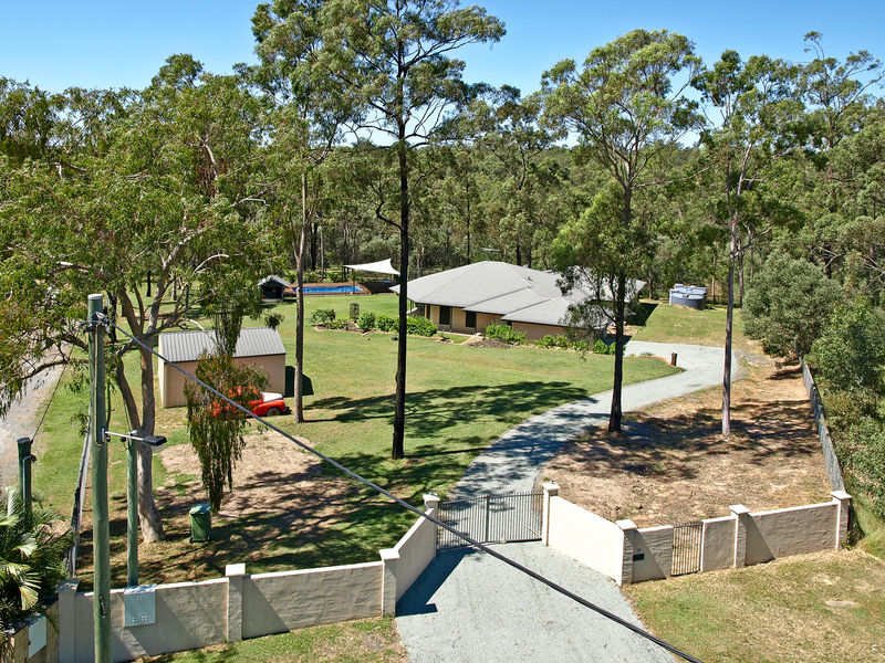 Photo - 19 Nyala Court, Greenbank QLD 4124 - Image 2