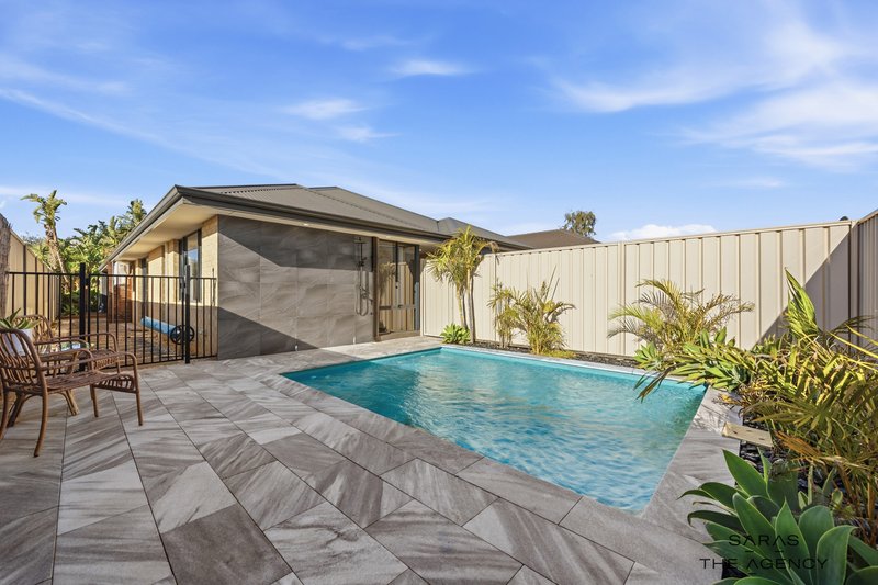 Photo - 19 Oakwell Street, Baldivis WA 6171 - Image 4