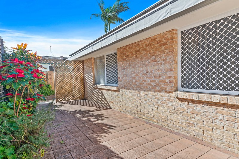 Photo - 1/9 Oasis Crescent, Elanora QLD 4221 - Image 7