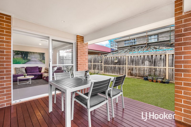 Photo - 19 Oberon Street, Riverstone NSW 2765 - Image 12