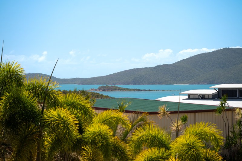 19 Olden Court, Hideaway Bay QLD 4800