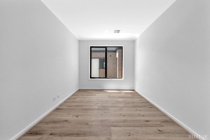 Photo - 19 Ontario Street, Clyde VIC 3978 - Image 3