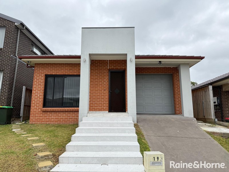 19 Orion Street, Campbelltown NSW 2560