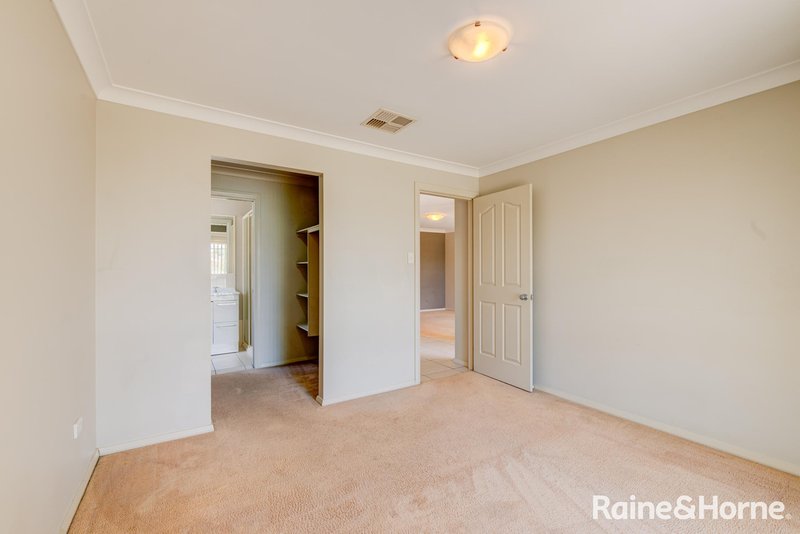 Photo - 19 Orley Drive, Tamworth NSW 2340 - Image 7