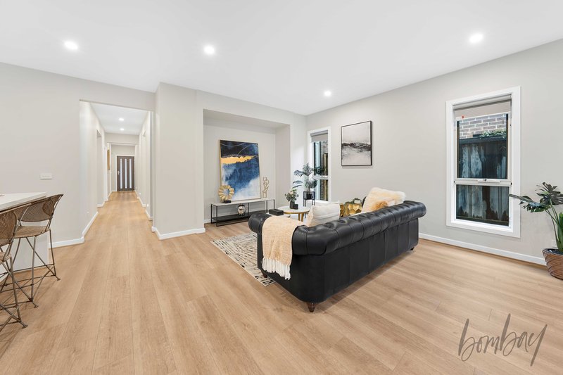 Photo - 19 Oxbow Street, Mickleham VIC 3064 - Image 10