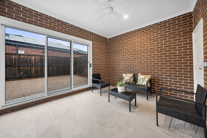 Photo - 19 Oxbow Street, Mickleham VIC 3064 - Image 26