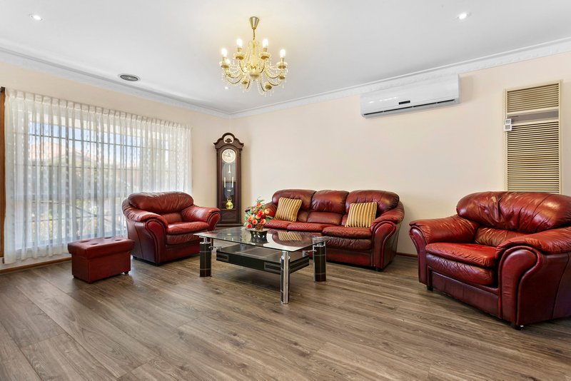 Photo - 19 Padstum Avenue, Lalor VIC 3075 - Image 2