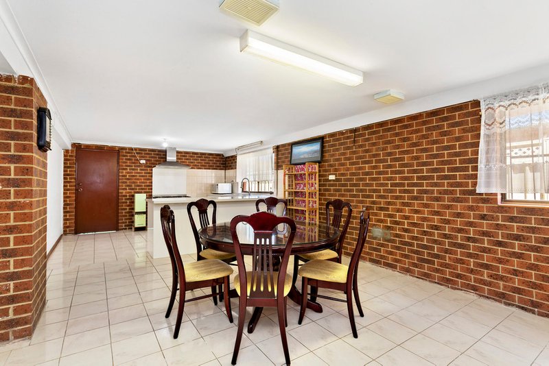 Photo - 19 Padstum Avenue, Lalor VIC 3075 - Image 8