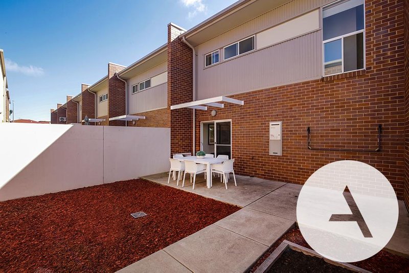 Photo - 19 Paget Street, Bruce ACT 2617 - Image 8