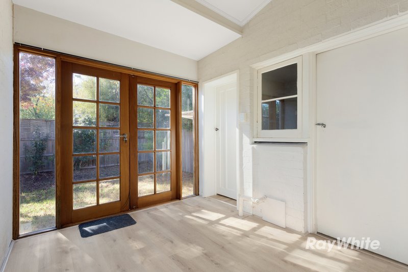 Photo - 19 Paget Street, Hughesdale VIC 3166 - Image 9
