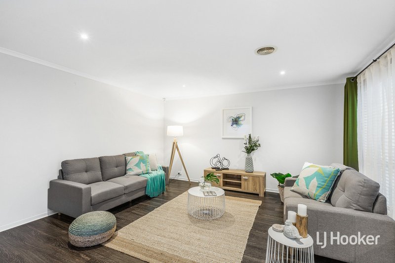 Photo - 19 Pankhurst Promenade, Point Cook VIC 3030 - Image 3