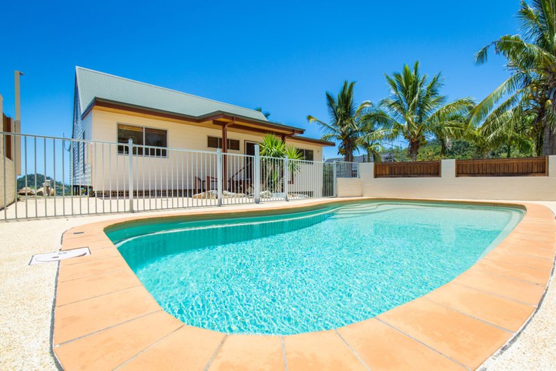 Photo - 19 Panoramic Court, Cannonvale QLD 4802 - Image 5