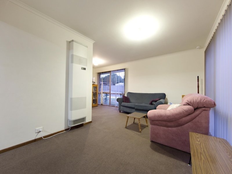 Photo - 19 Paras Drive, Carrum Downs VIC 3201 - Image 5