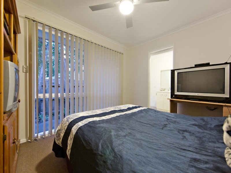 Photo - 19 Paras Drive, Carrum Downs VIC 3201 - Image 10