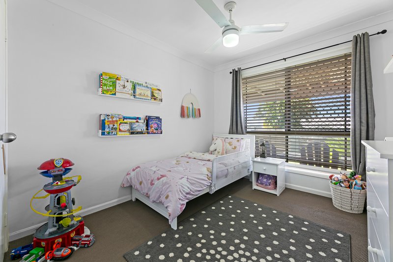 Photo - 19 Parklake Drive, Mudgeeraba QLD 4213 - Image 13