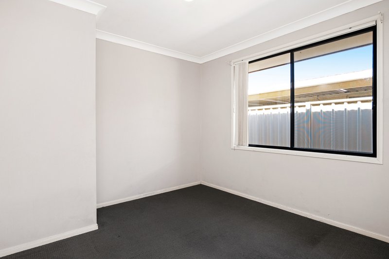 Photo - 19 Parkside Crescent, Thornton NSW 2322 - Image 9