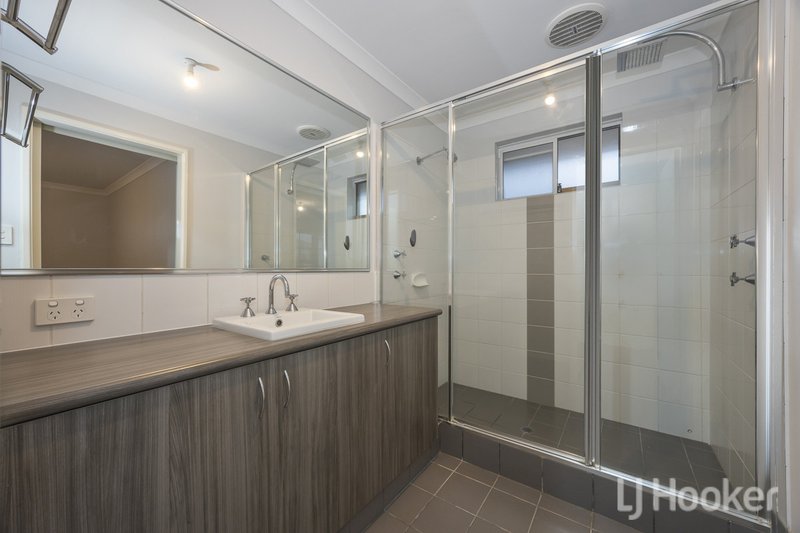 Photo - 19 Parktree Avenue, Yanchep WA 6035 - Image 8