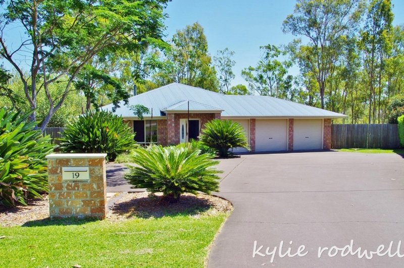 19 Paxton Crt , Gleneagle QLD 4285