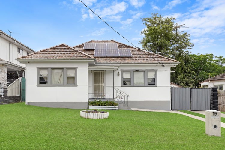 Photo - 19 Pearson Street, South Wentworthville NSW 2145 - Image 1