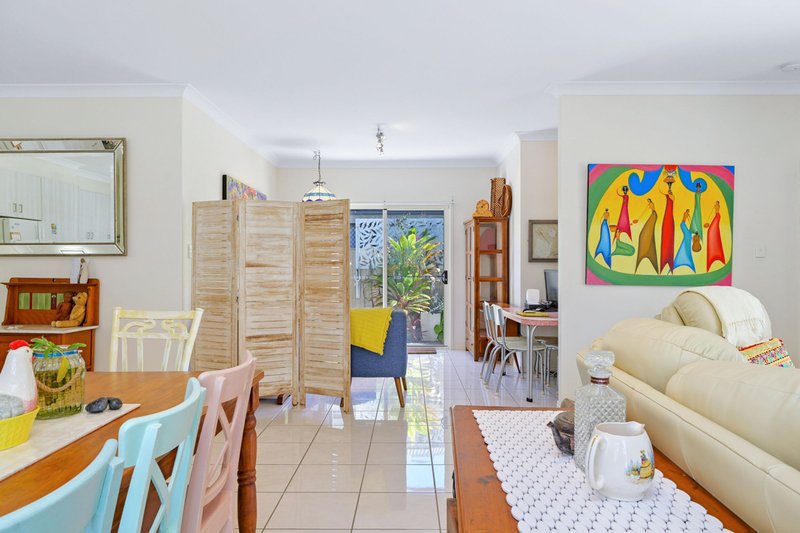 Photo - 19 Pepper Tree Circuit, Maroochydore QLD 4558 - Image 10