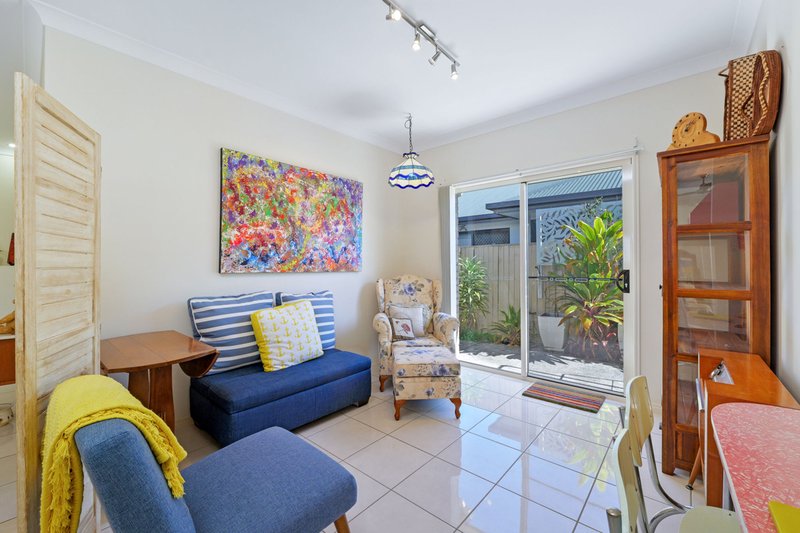 Photo - 19 Pepper Tree Circuit, Maroochydore QLD 4558 - Image 11